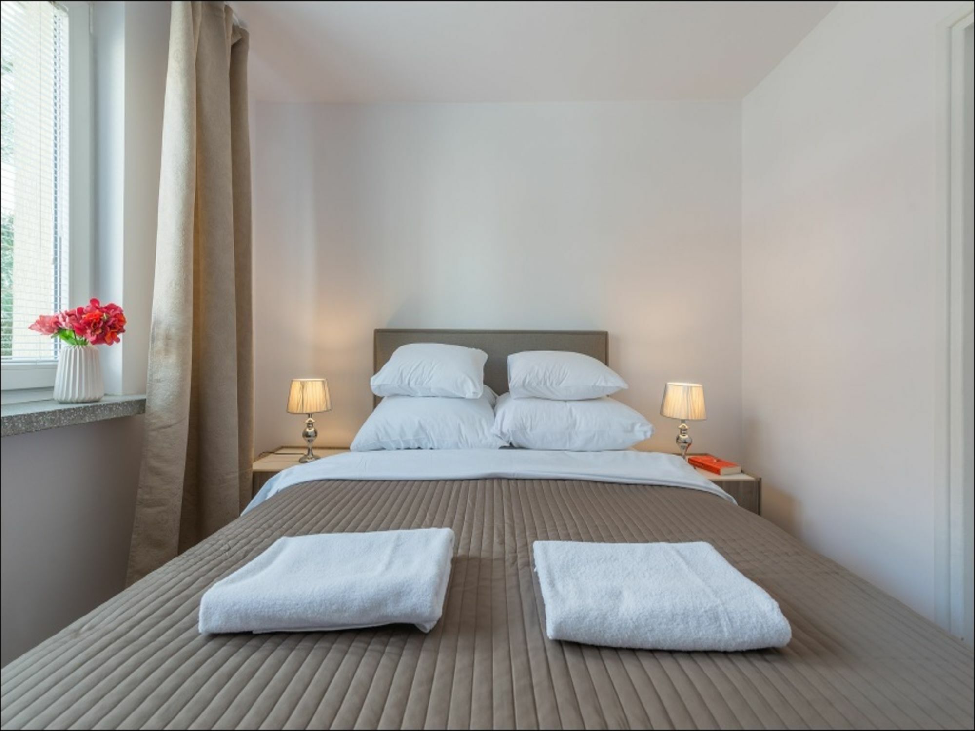 P&O Serviced Apartments Pulawska Варшава Экстерьер фото